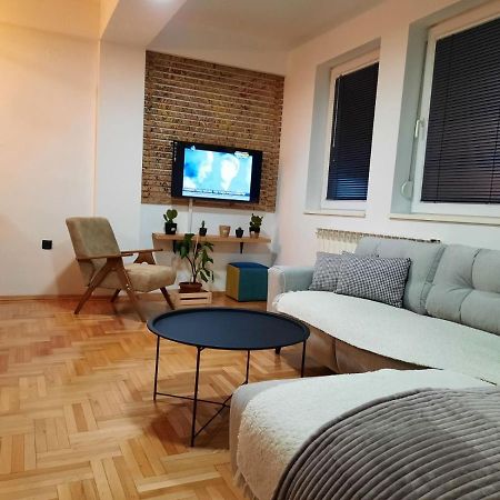 Petar'S Apartment Szkopje Kültér fotó